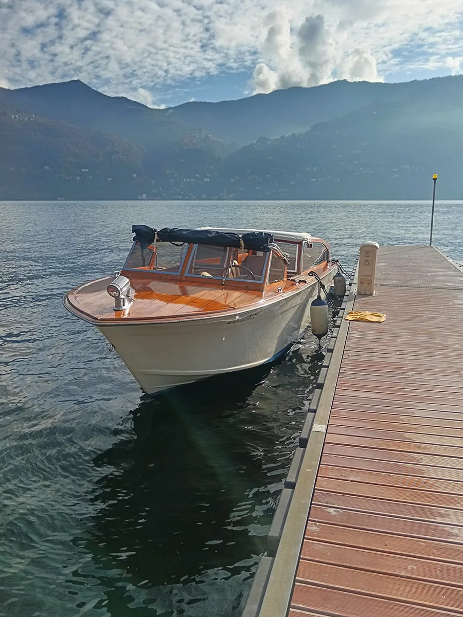 Azzurra - V0 - LakeComoOnBoat